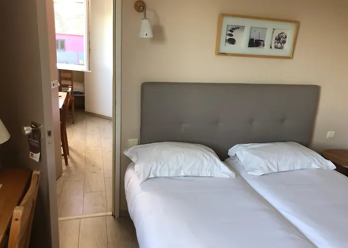 Contact Hotel Le Sud Montpellier Aeroport Parc Expo Arena